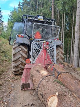 Traktor VALTRA T193 | Metsatöömasinad | Puidutööstuse masinad | KOMITrade s.r.o.