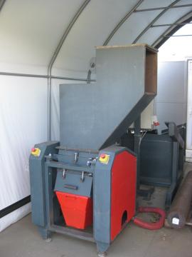 Puiduhakkur ja purusti Mlyn na drevo CASTULIK MN300 |  Puidujääkide töötlemine | Puidutööstuse masinad | Ing.Častulík, s.r.o.